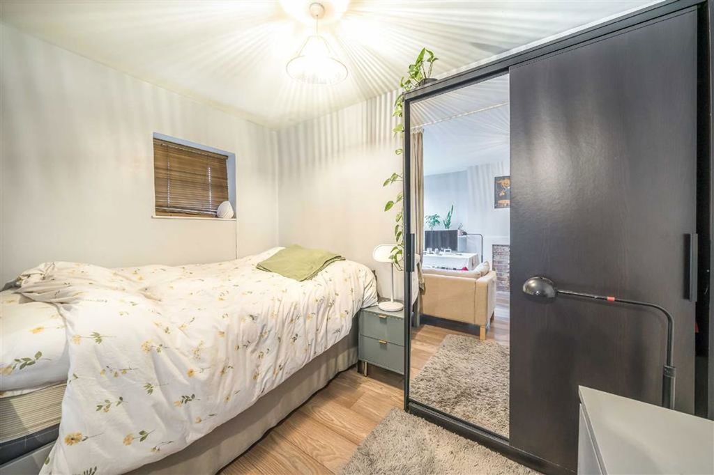 Property photo 3 of 5