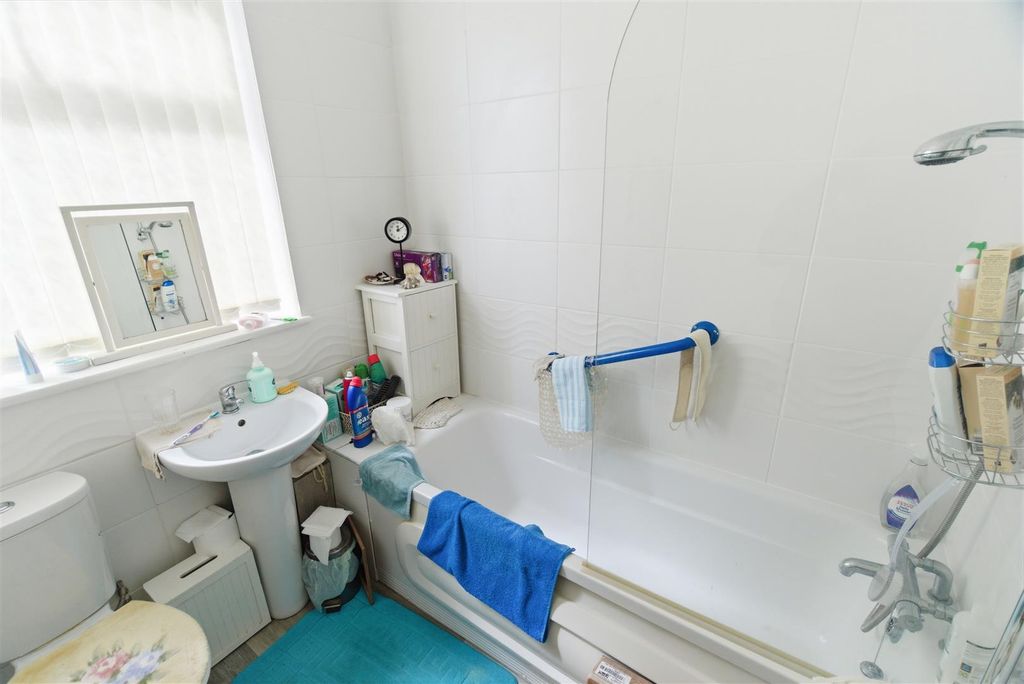 Property photo 3 of 13 Ground Floor 2.Jpg