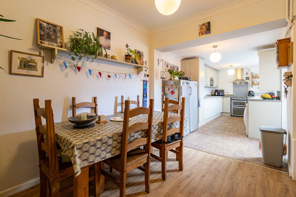Property photo 3 of 34 4295204