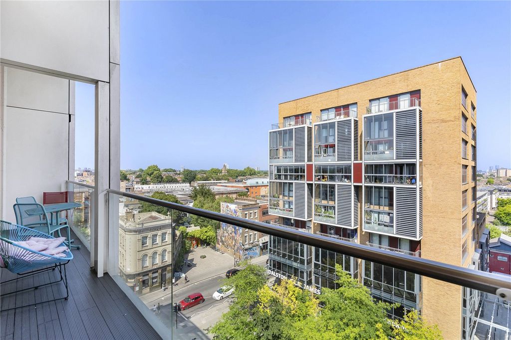 Property photo 2 of 16 Balcony