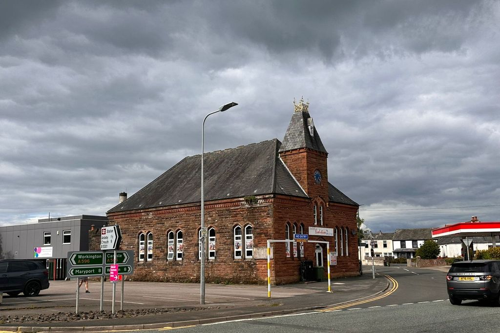 Property photo 3 of 42 Old Market Hall, Market Square, Aspatria, Wigton Ca7 3Ez