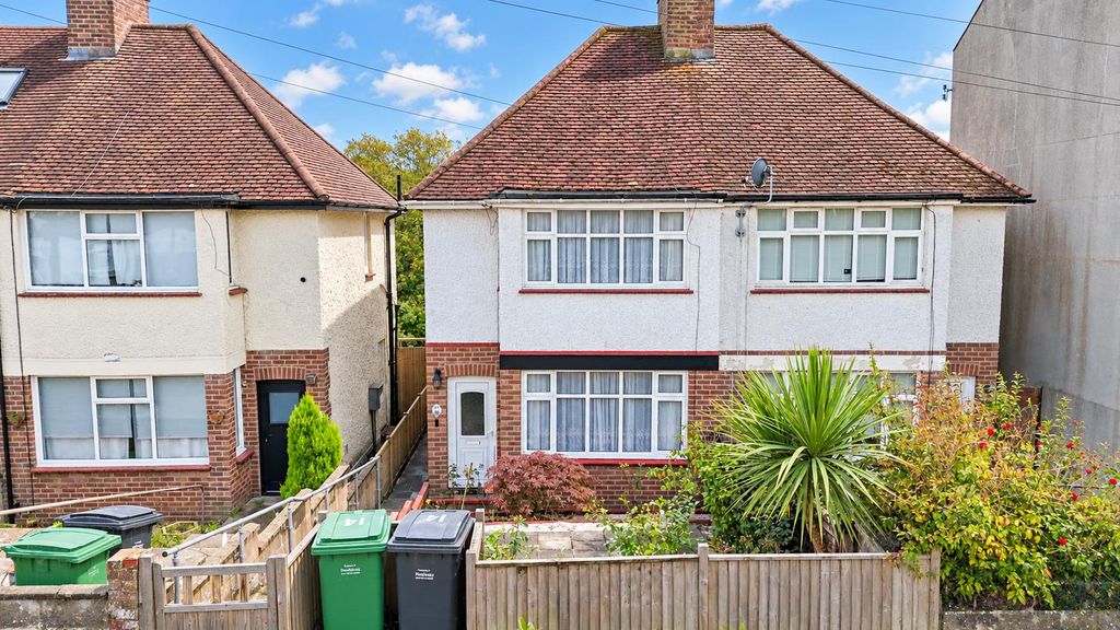 Property photo 1 of 19 ce3725Df-Ca5d-420c-98A8-A25909Fbc6ba.Png