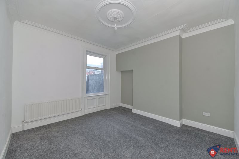 Property photo 3 of 9 Photo 8