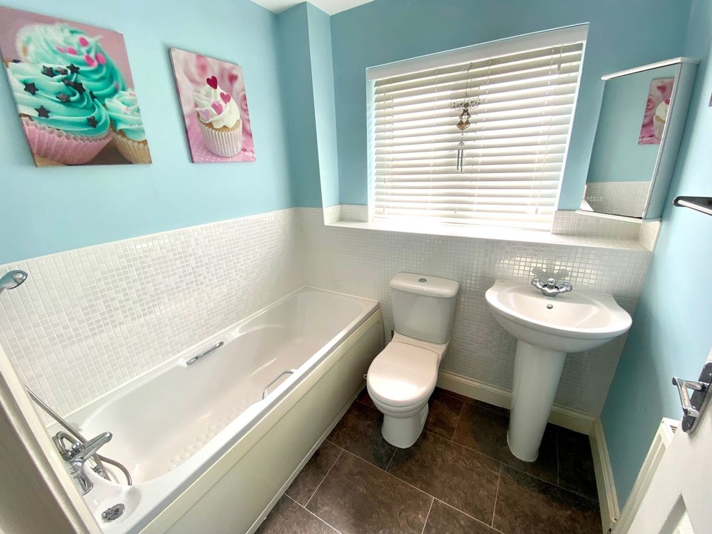 Property photo 3 of 16