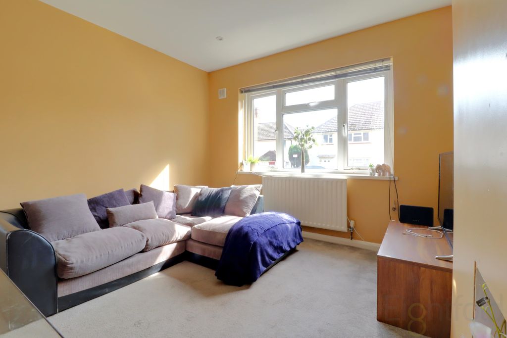 Property photo 1 of 21 Img_0527-Img_0529