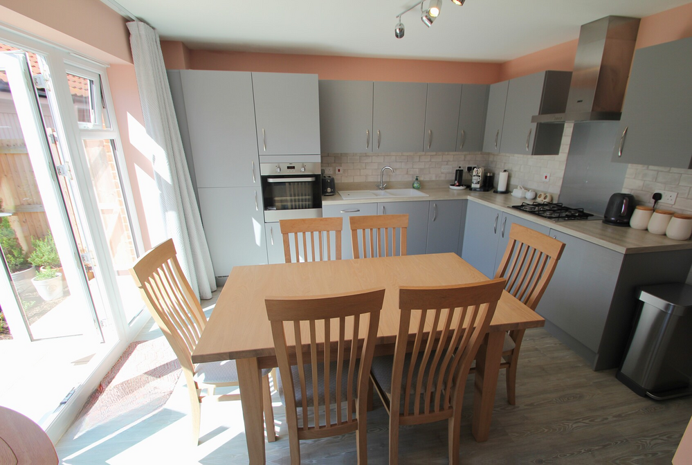 Property photo 2 of 15 Kitchen