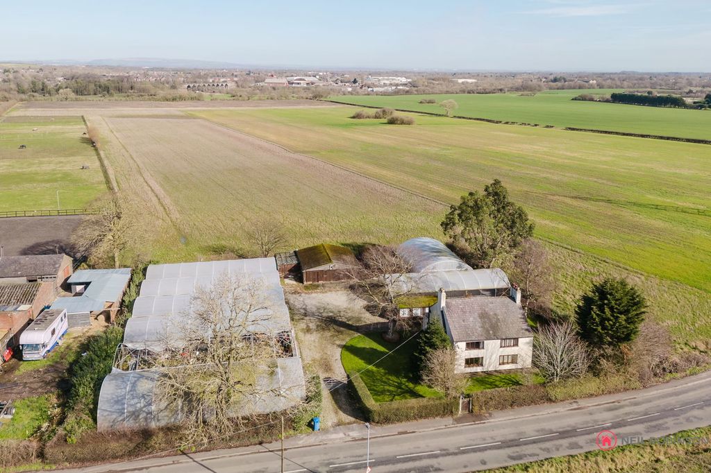 Property photo 1 of 41