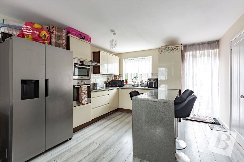 Property photo 2 of 19 Picture No. 06