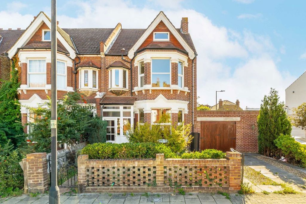 Property photo 1 of 7