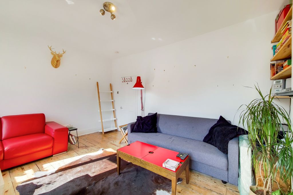 Property photo 2 of 11 Photo 1