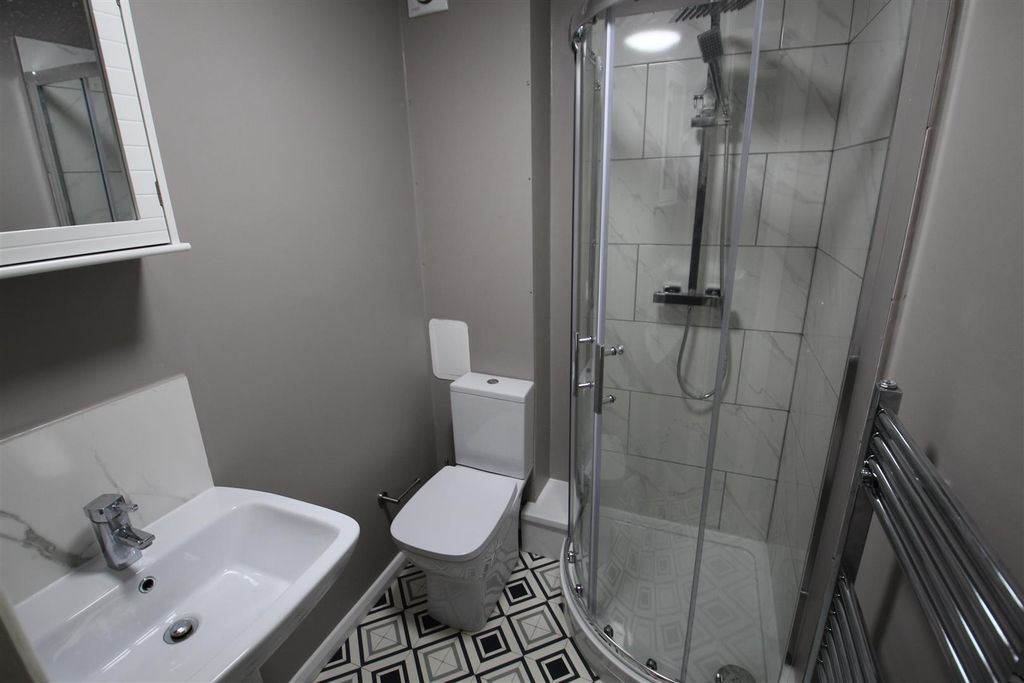 Property photo 3 of 8 Img_2318.Jpg