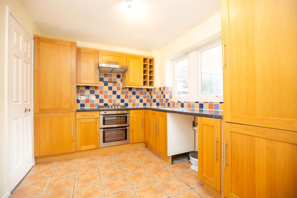 Property photo 2 of 18 Mw-10350