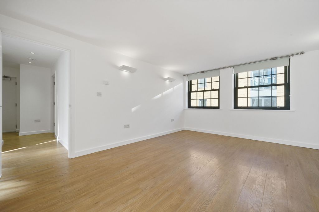 Property photo 3 of 12 Image