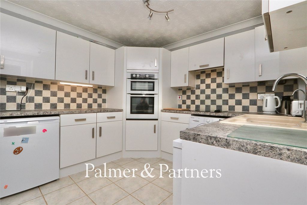 Property photo 3 of 25 Picture No. 03