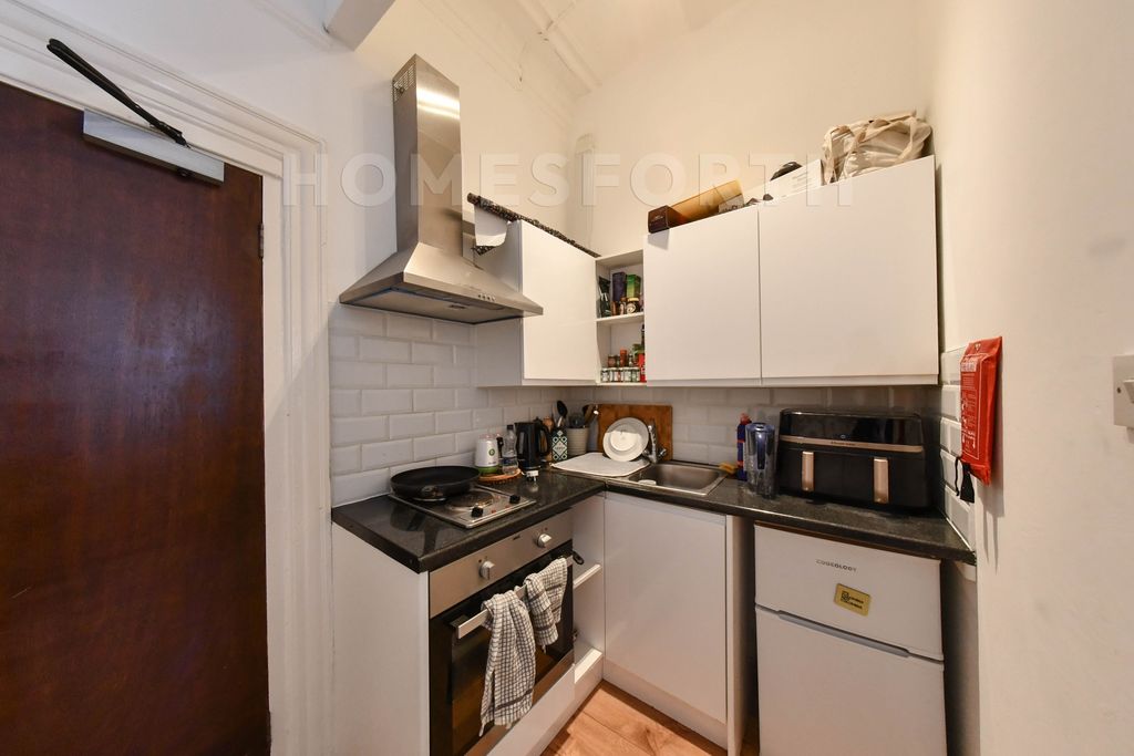 Property photo 2 of 6 Photo 2