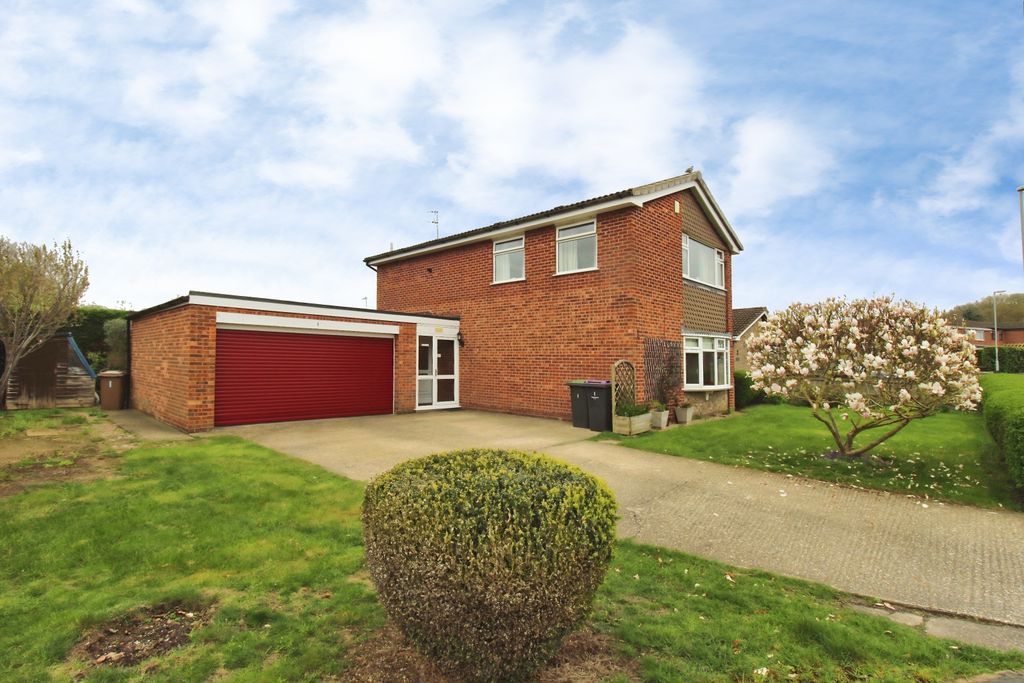 Property photo 1 of 18