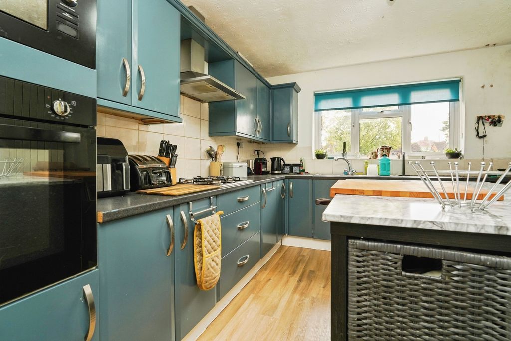 Property photo 2 of 15 Photo