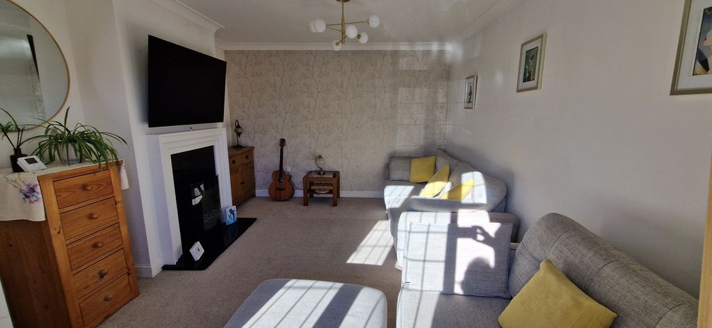 Property photo 3 of 26