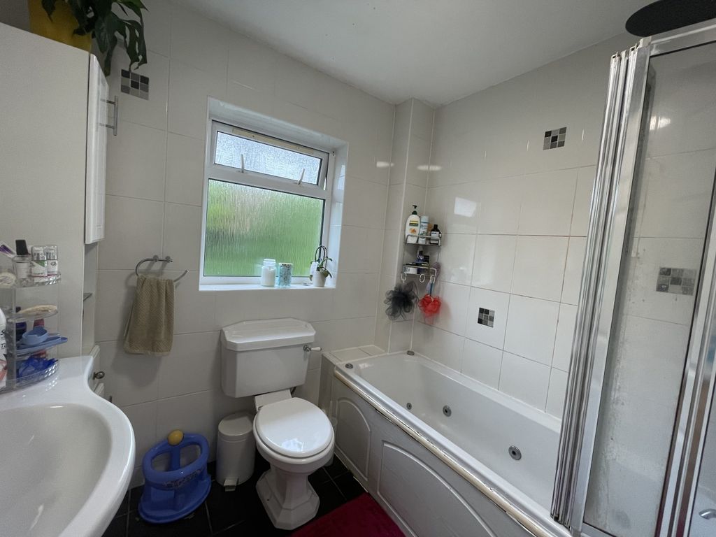 Additional image 10 of 3 bed semi-detached house to rentAnagh Coar Road, Douglas, Isle Of Man IM2