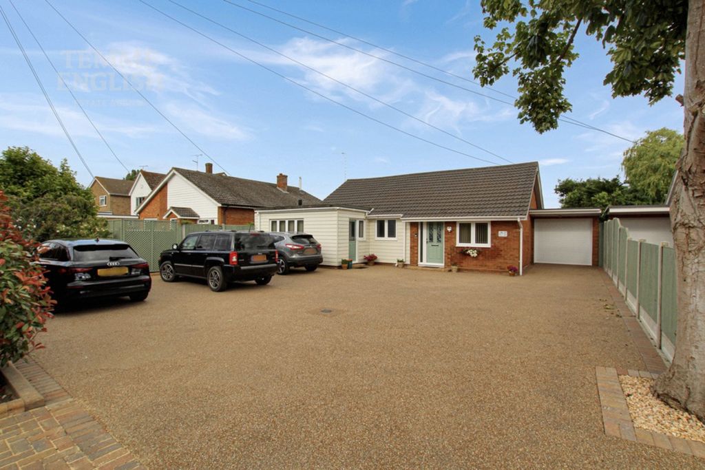 Property photo 1 of 27