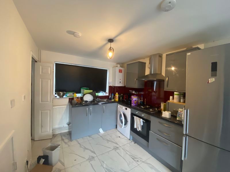 Property photo 2 of 5 Photo 3