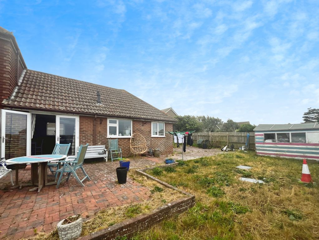 Property photo 2 of 25