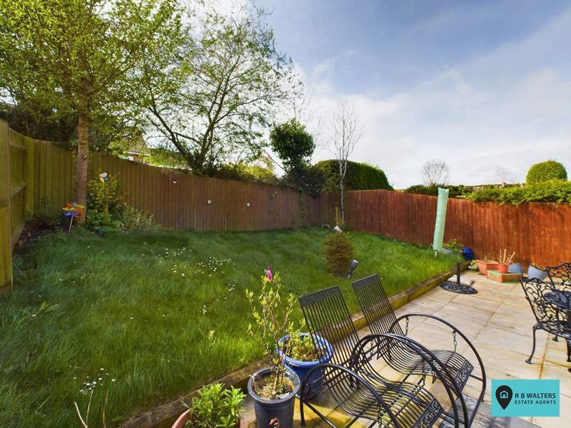 Property photo 3 of 26 Garden