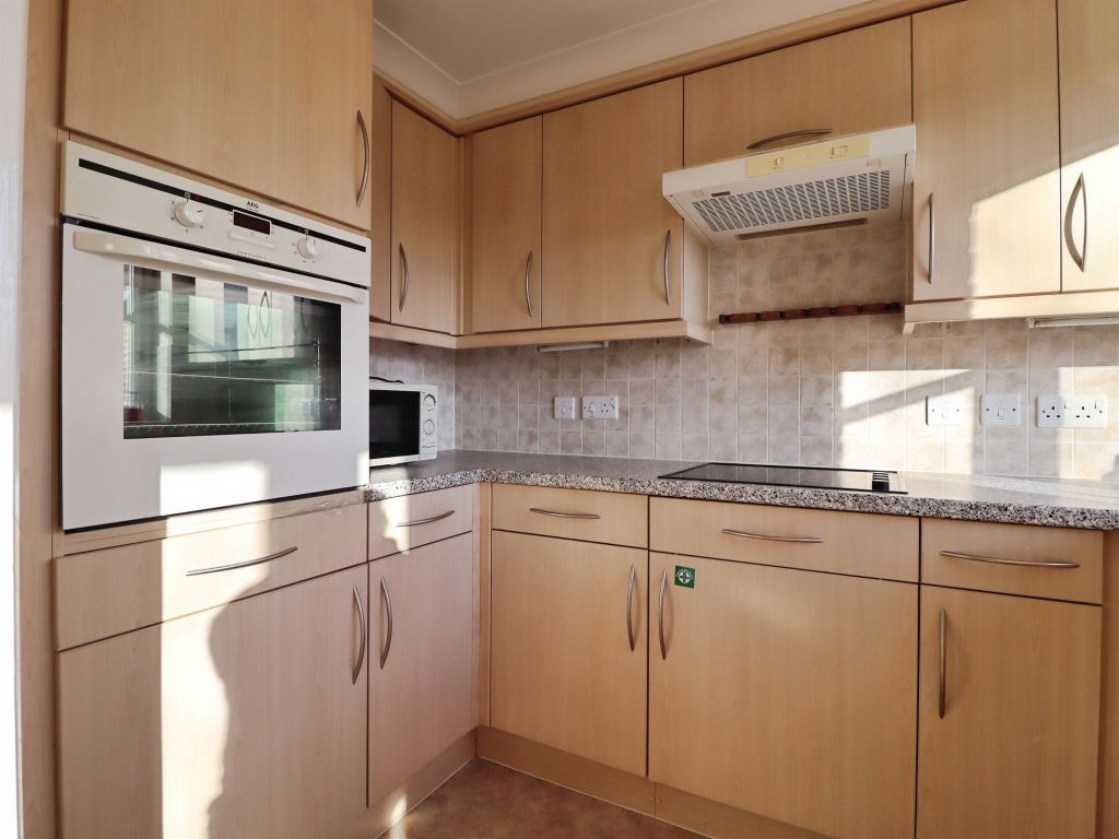 Property photo 3 of 15