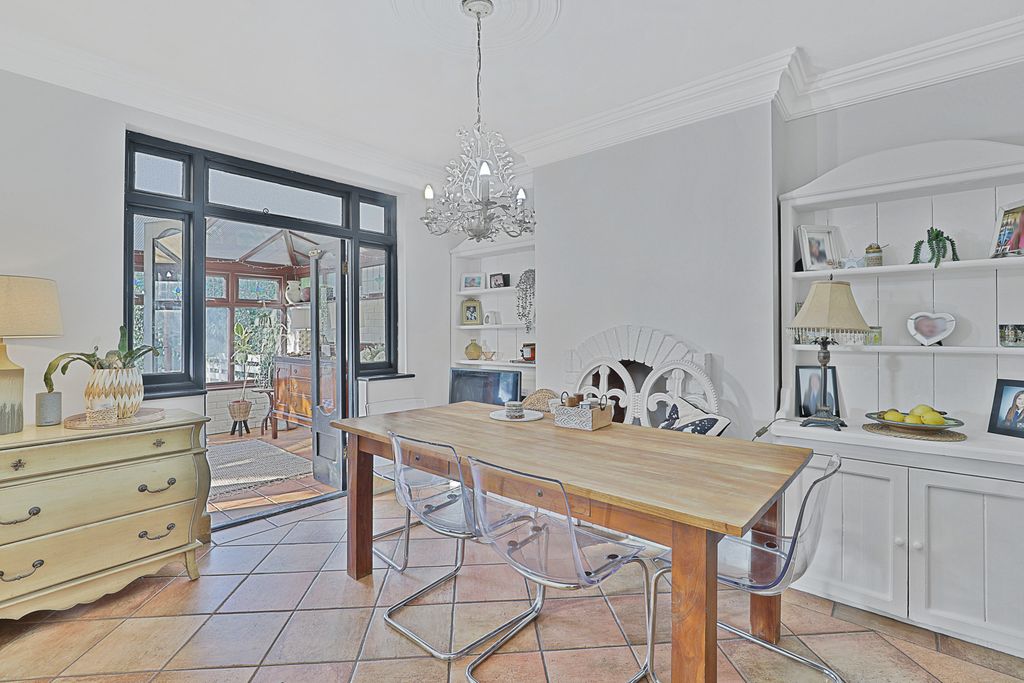 Property photo 3 of 17 Picture No. 03
