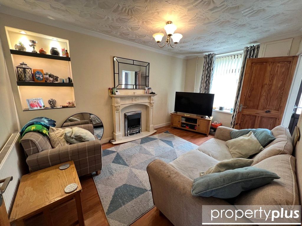 Property photo 2 of 9 Picture No. 07