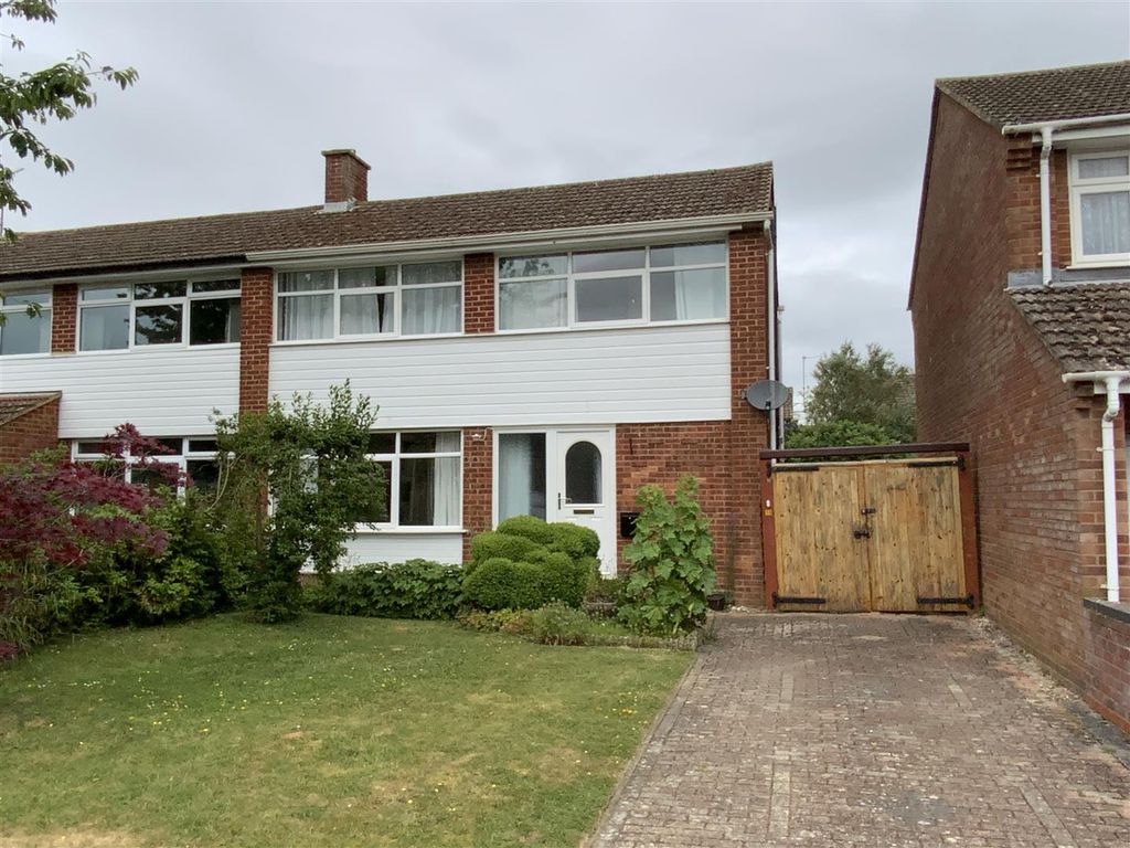 Property photo 1 of 12