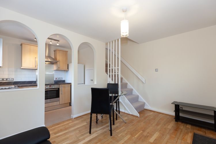 Property photo 1 of 8 210119