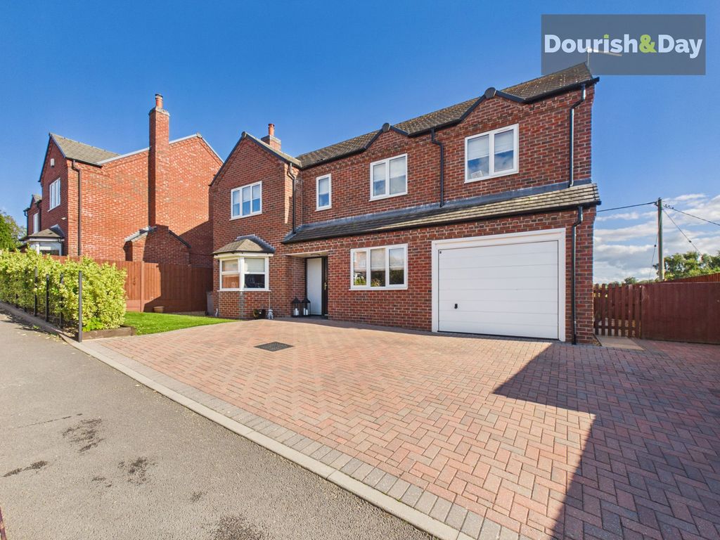Property photo 1 of 40