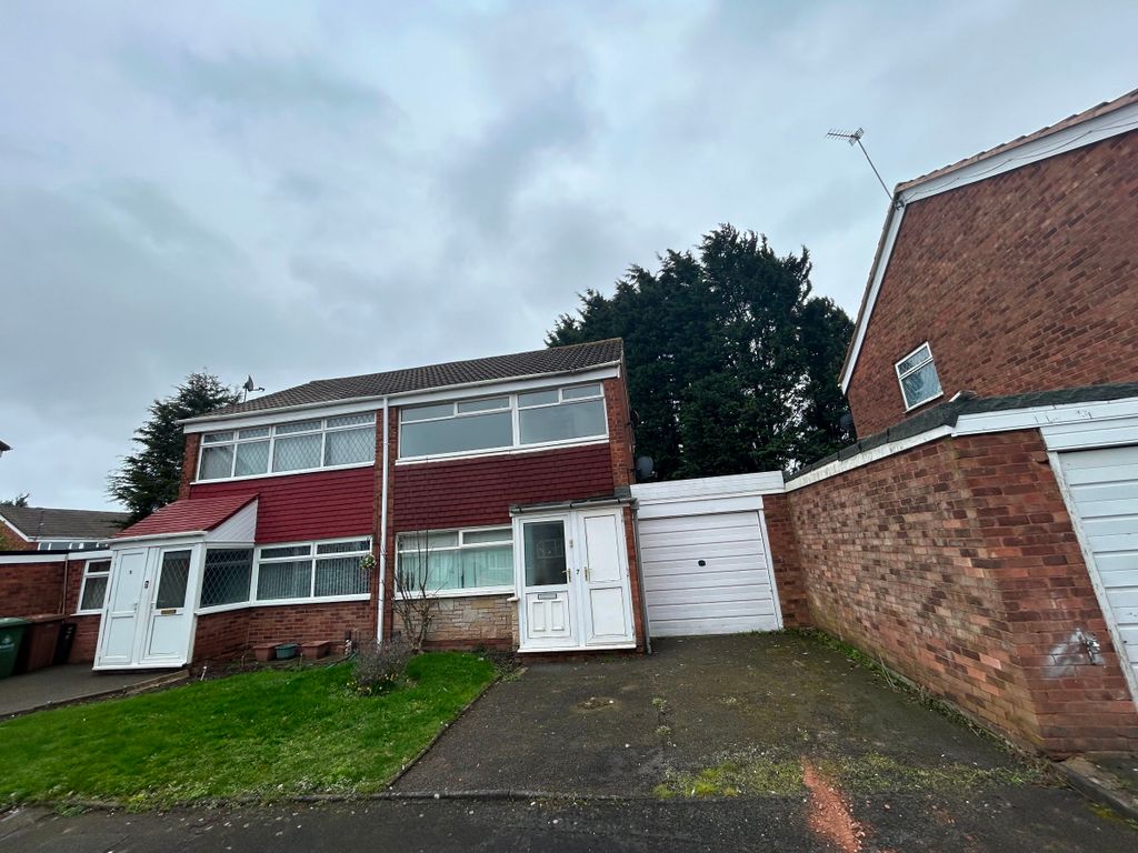 Property photo 1 of 3