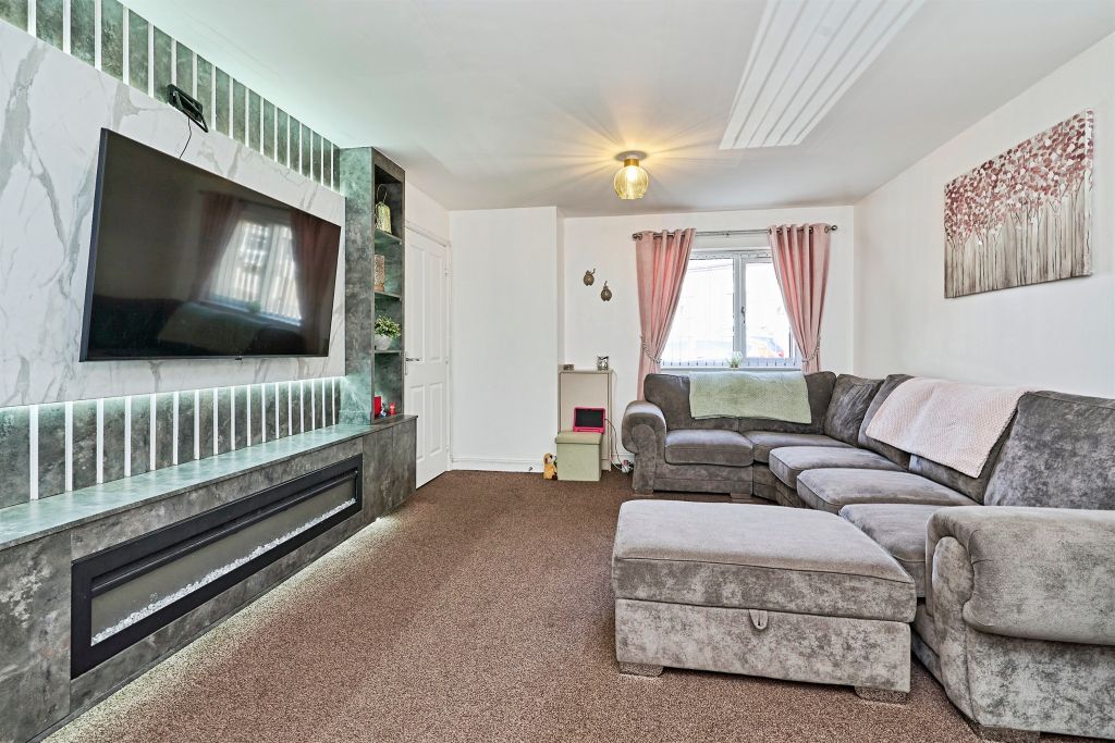 Property photo 3 of 23