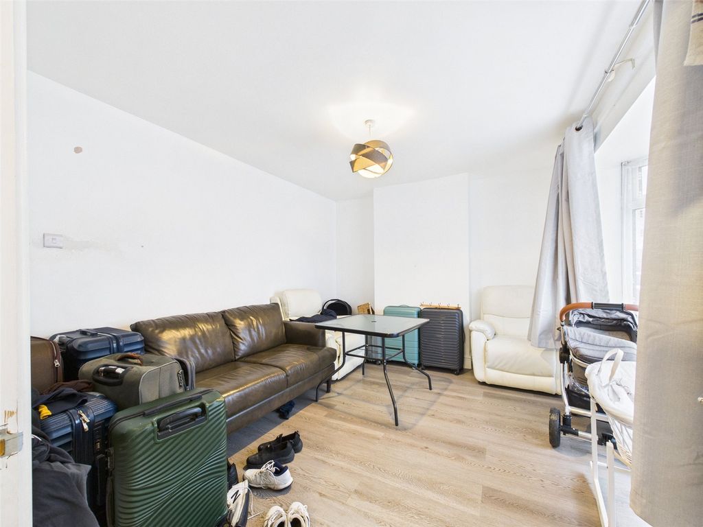 Property photo 2 of 10 Picture No. 04