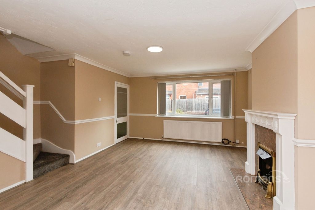 Property photo 3 of 13 Pbox-Img.Jpg