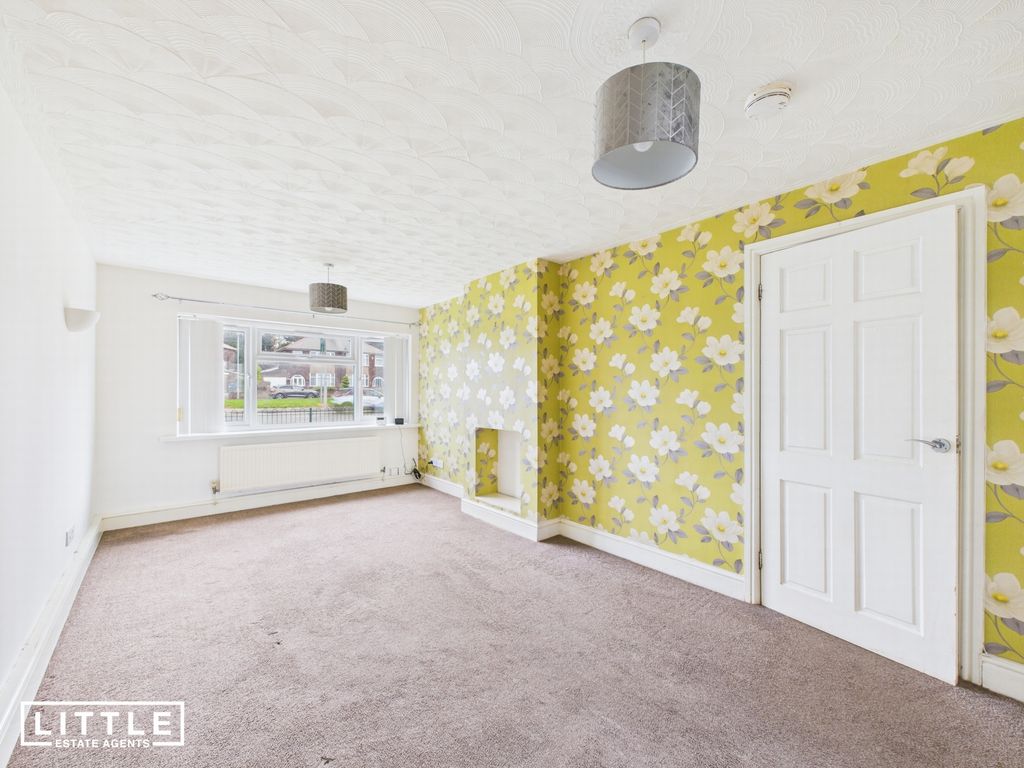 Property photo 3 of 10 Photo 4