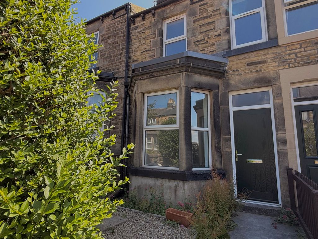 Property photo 1 of 11 Picture No. 12