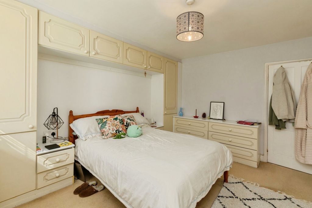 Property photo 3 of 9 Pbox-Img.Jpg