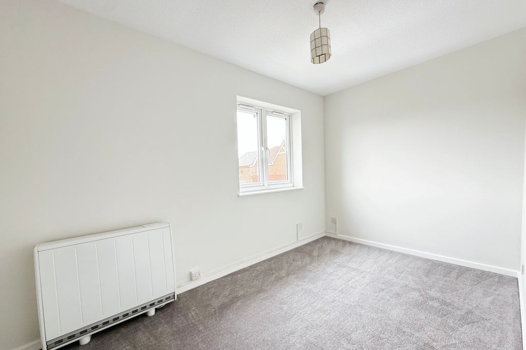 Property photo 3 of 9 4067417