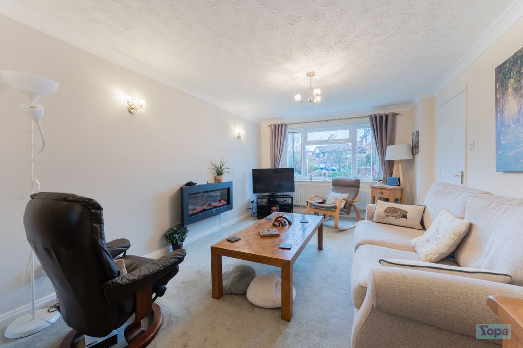 Property photo 3 of 26 Living Room