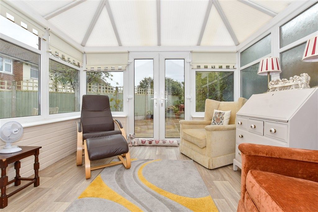 Property photo 1 of 17 Conservatory