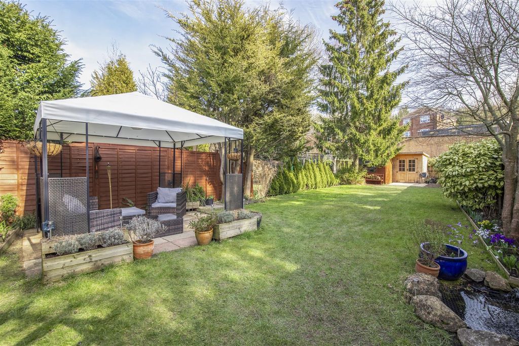 Property photo 2 of 12