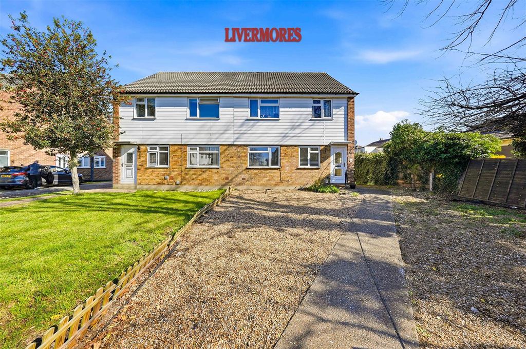 Property photo 1 of 18 Front