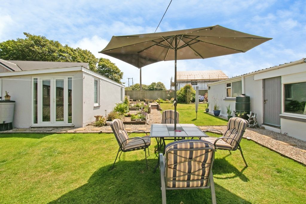 Property photo 3 of 35 Pbox-Img.Jpg