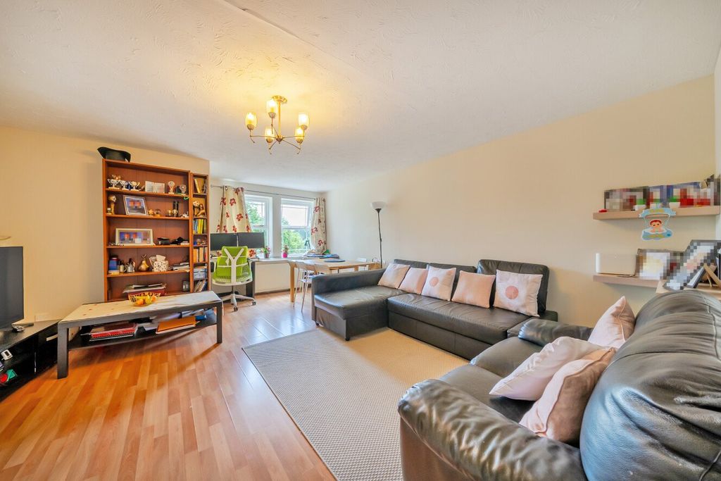Property photo 1 of 17 Picture No. 19