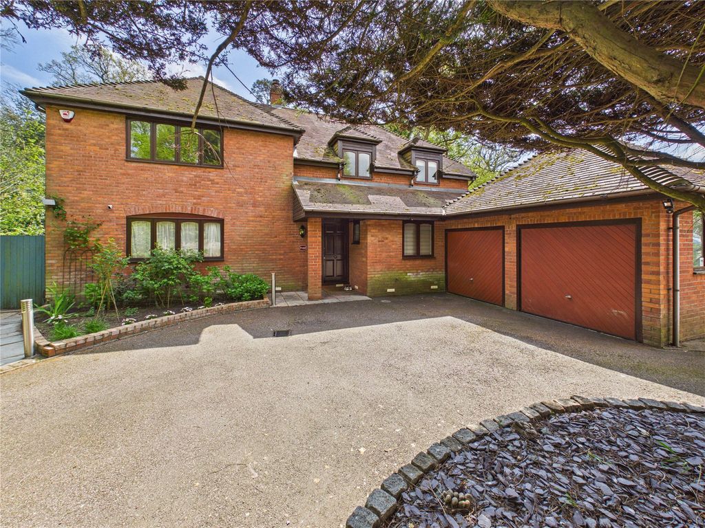 Property photo 1 of 33 Picture No. 52