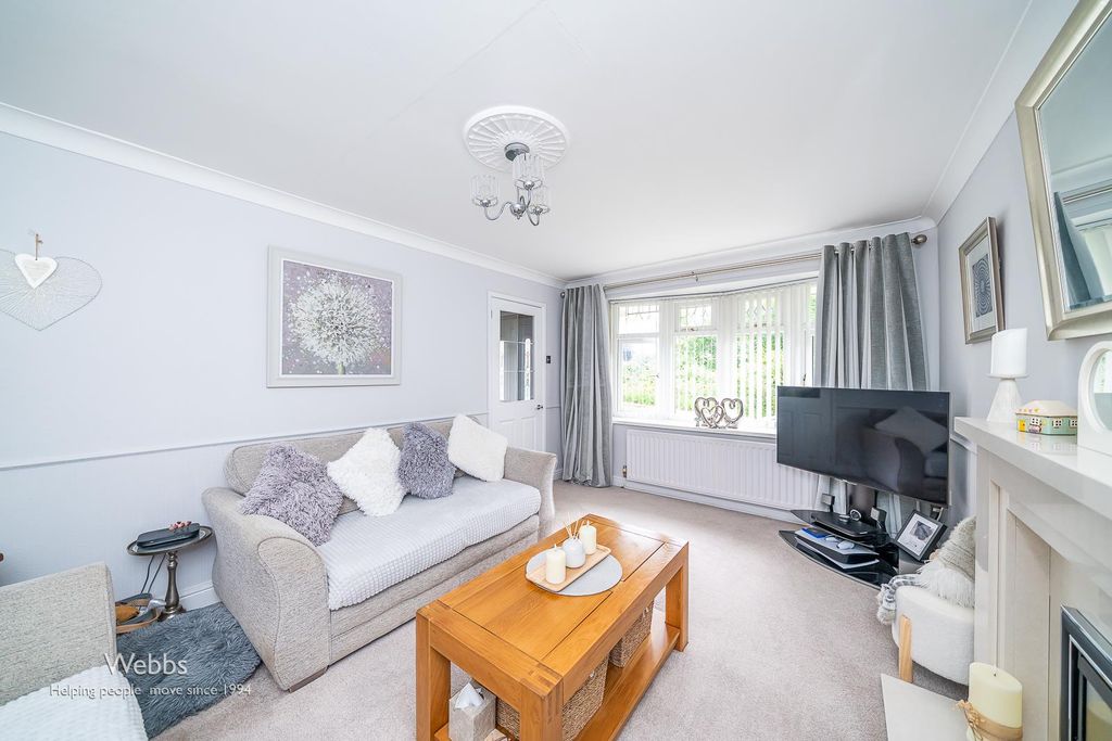 Property photo 2 of 30 Â© Webbs Estate Agents Â© (17 Of 128).Jpg