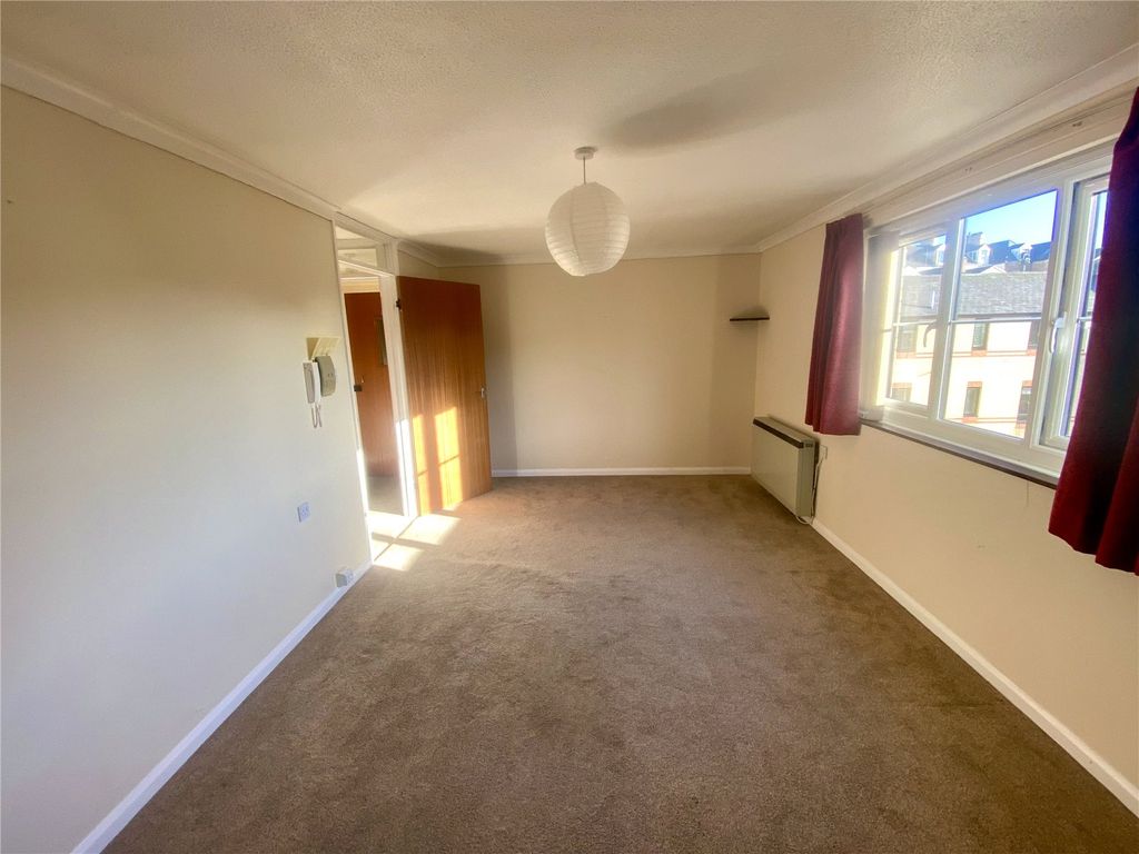 Property photo 3 of 10 Picture No. 04